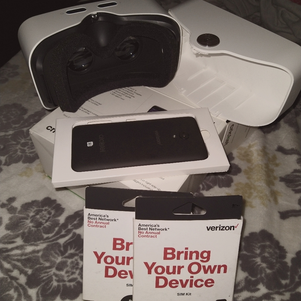 Alcatel Phone & VR Goggles W/ 2 Sim kits